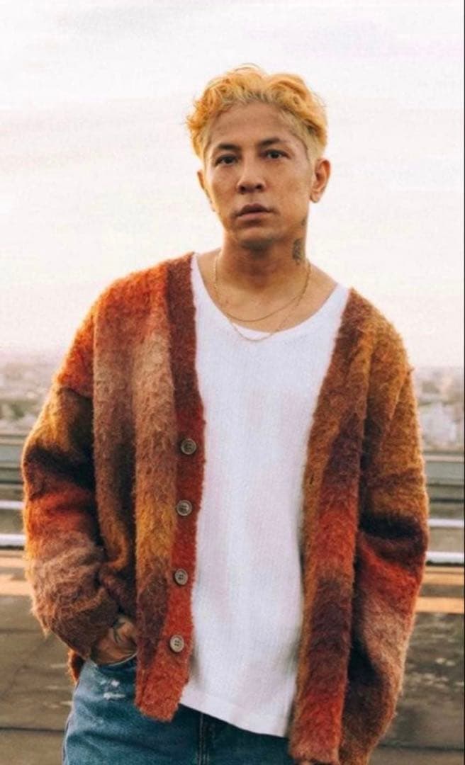 kj 着用AMBERGLEAM ソフトライトニットカーディガン