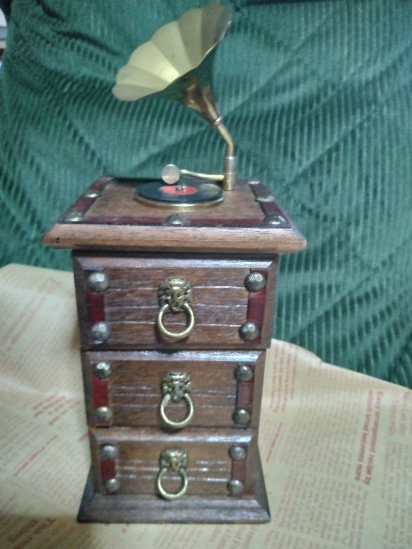 レトロ木製オルゴール グラモフォン付き