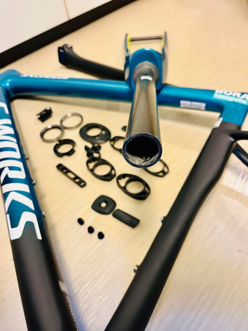 中華カーボン specialized フレーム約827g size 49