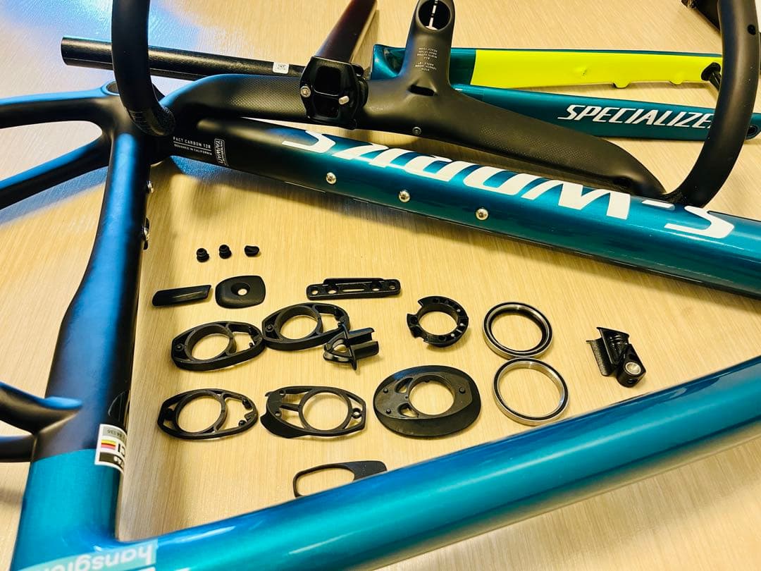 中華カーボン specialized フレーム約827g size 49