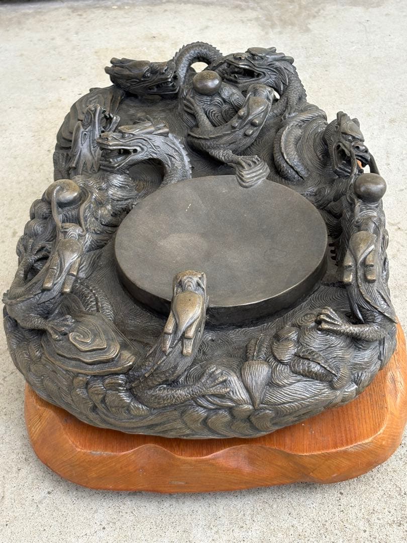 「九頭海龍彫唐硯」　書道家様コレクション　美術品　幅45㎝x29㎝高さ11.5㎝
