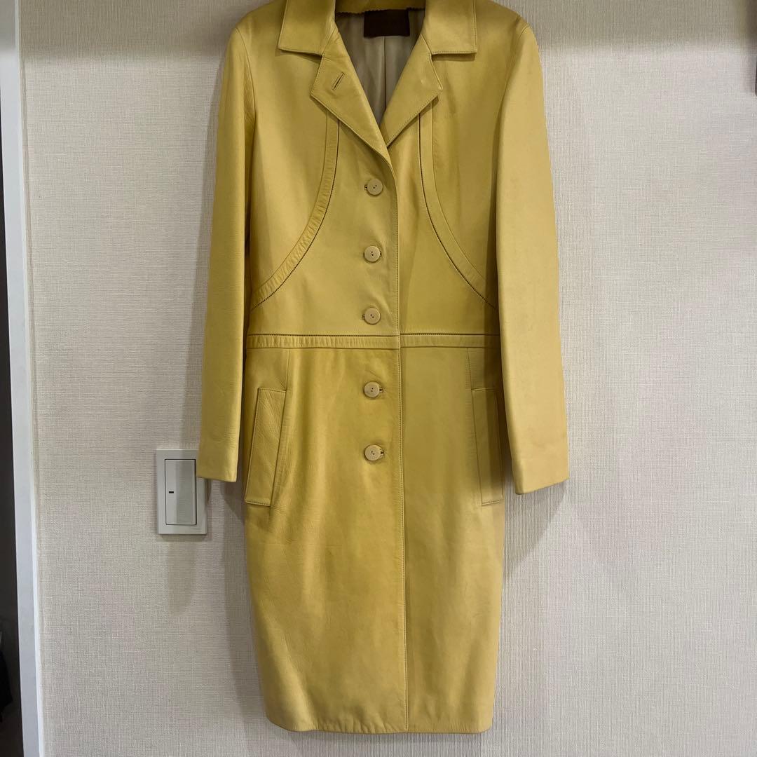 LOEWEロエベレザーコート36イエロー黄色シミあり