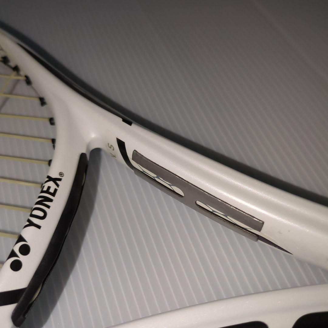 【日本限定色】テニスラケット　ヨネックス　ブイコアSV100 2017年モデル