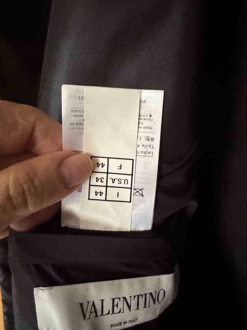 正規 VALENTINO ヴァレンティノ コート 黒 フード付