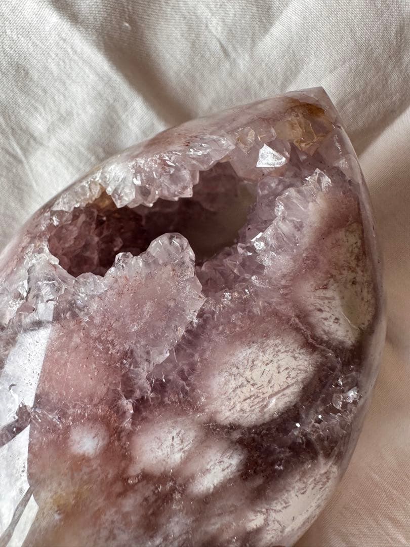 高品質　ピンクアメジスト　 フリーフォーム　フラワーアメジスト　スタンド付天然石