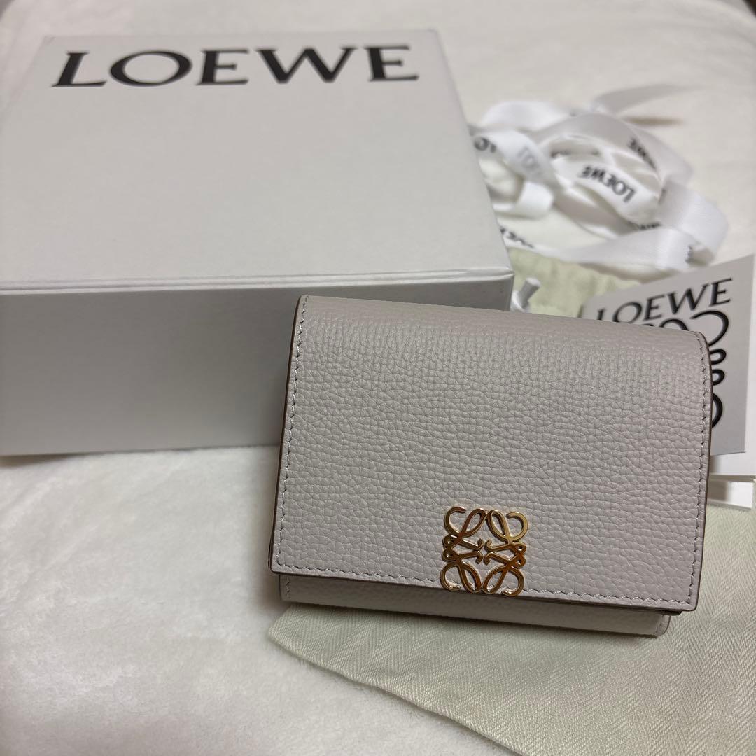【未使用】LOEWE ロエベ 三つ折り財布