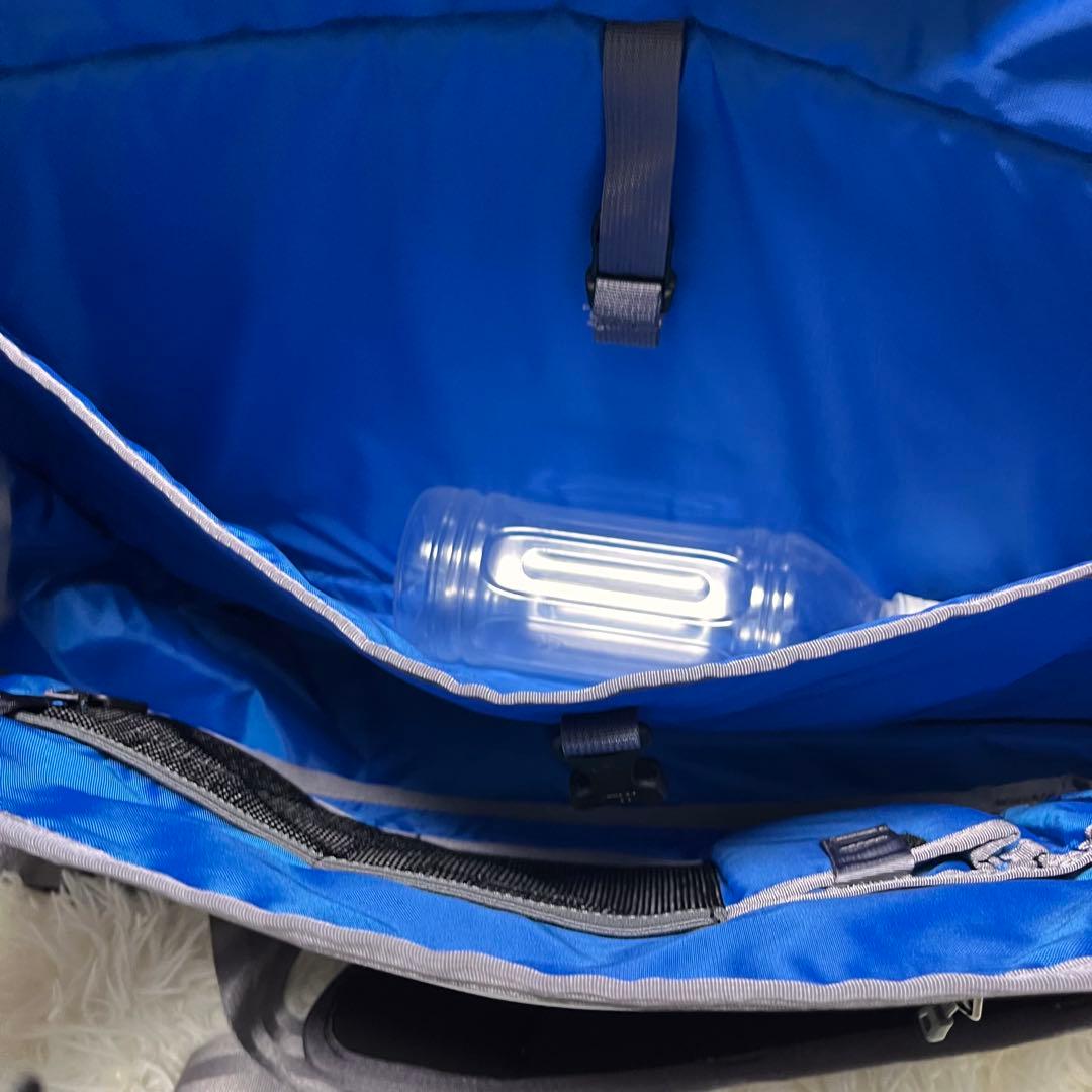 希少 パタゴニア ブラックホールメッセンジャー バッグ ブルー　美品