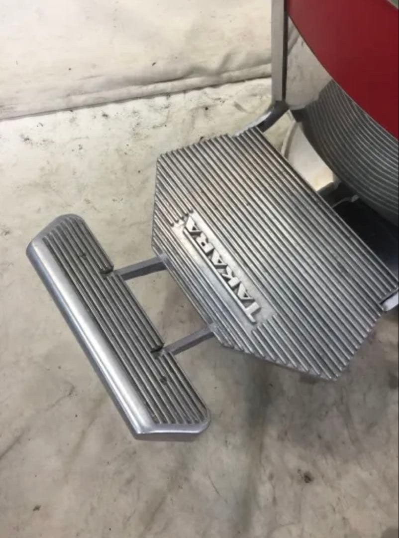 不朽の名機　タカラ57号　理容椅子