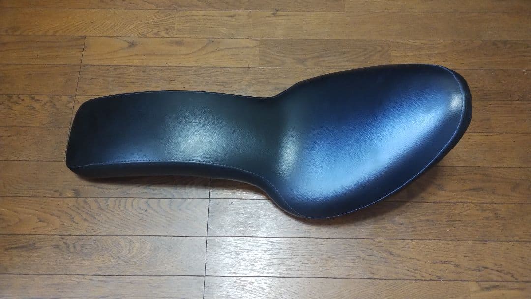 TC96ソフテイル FLSTF1580絶版イージーライダーススムースコブラシート