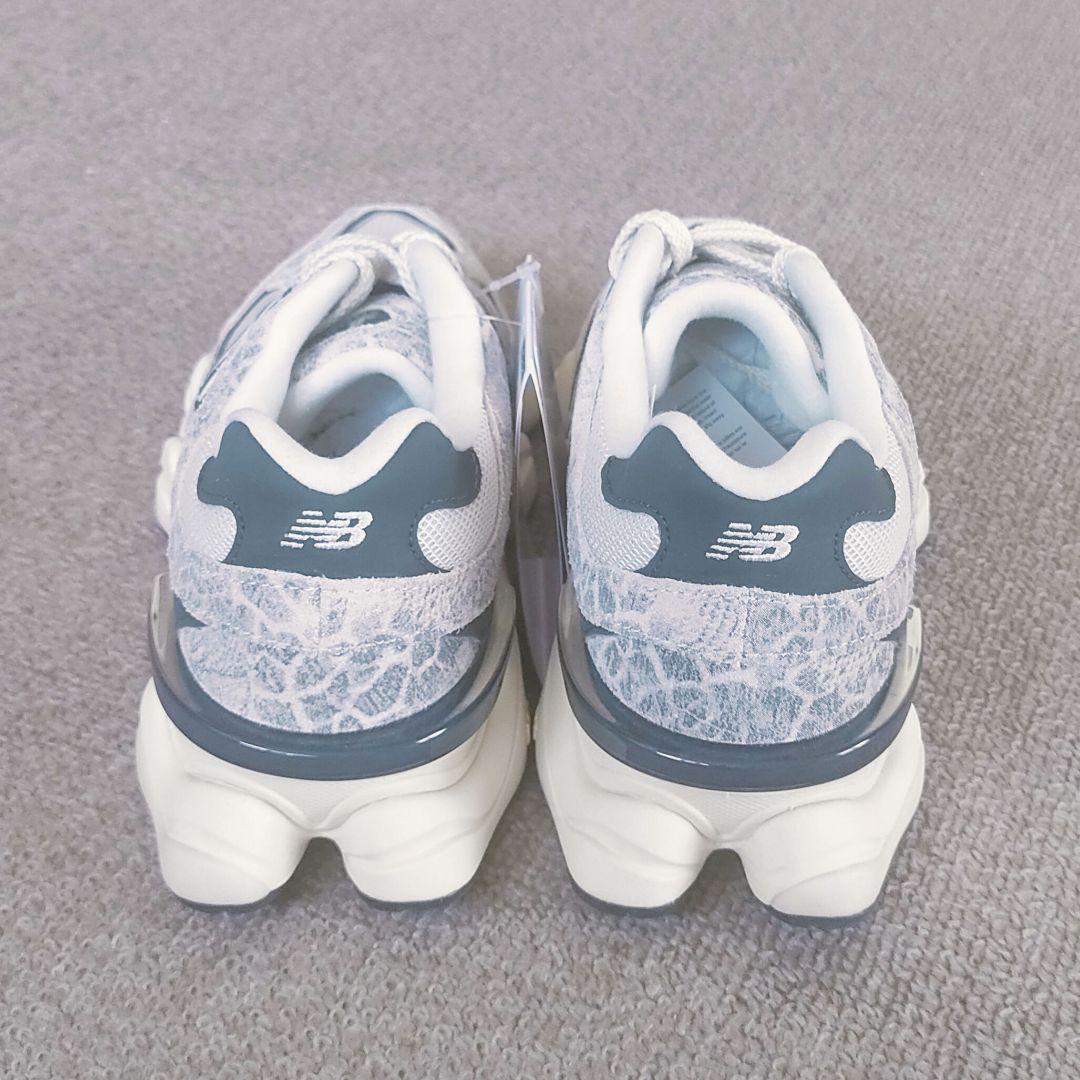 値下げ【新品】ニューバランス　9060　スニーカー　23.5