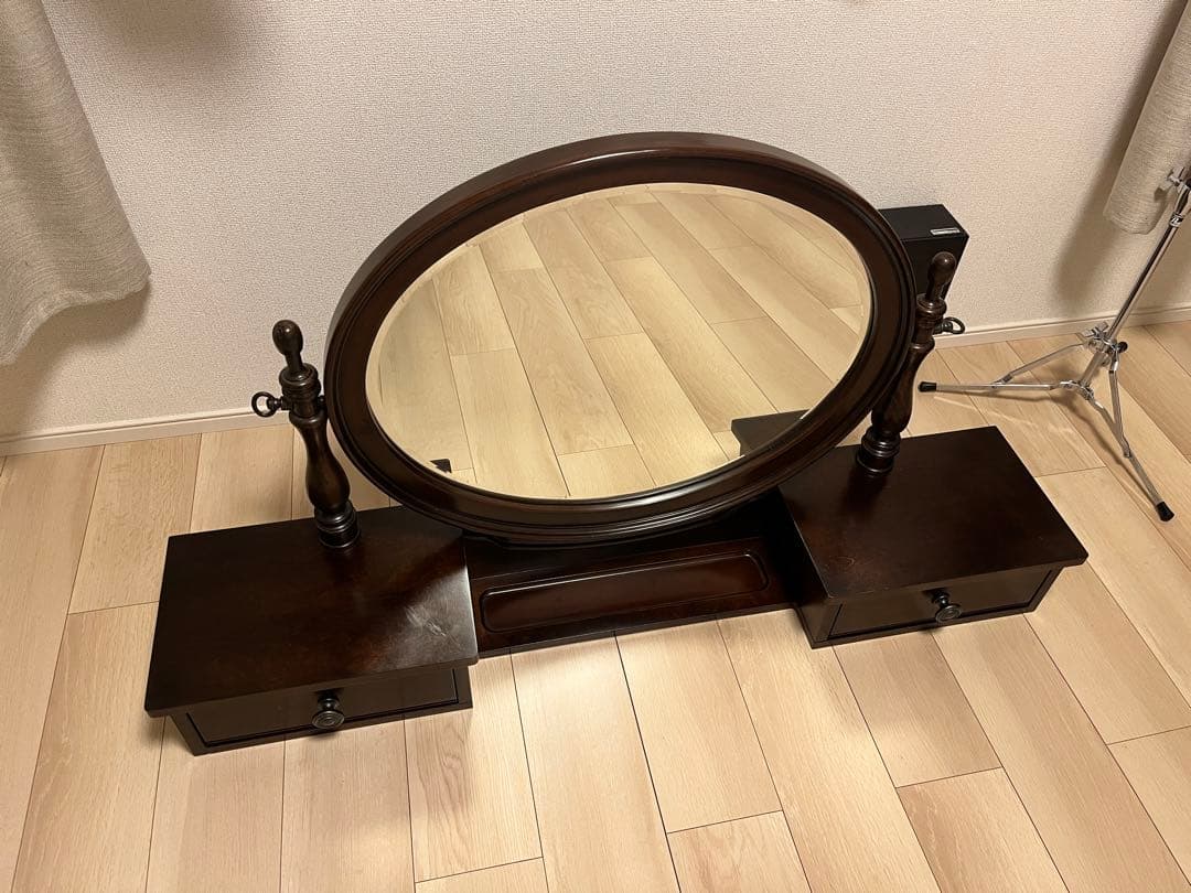 木製ダークブラウン　ドレッサー・鏡台　アメリカ　輸入家具