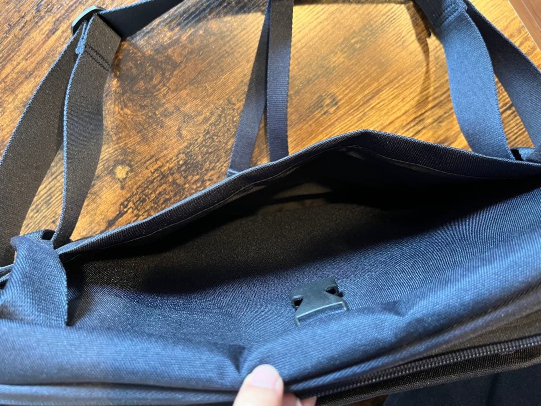 コートエシエル　スリングバッグ