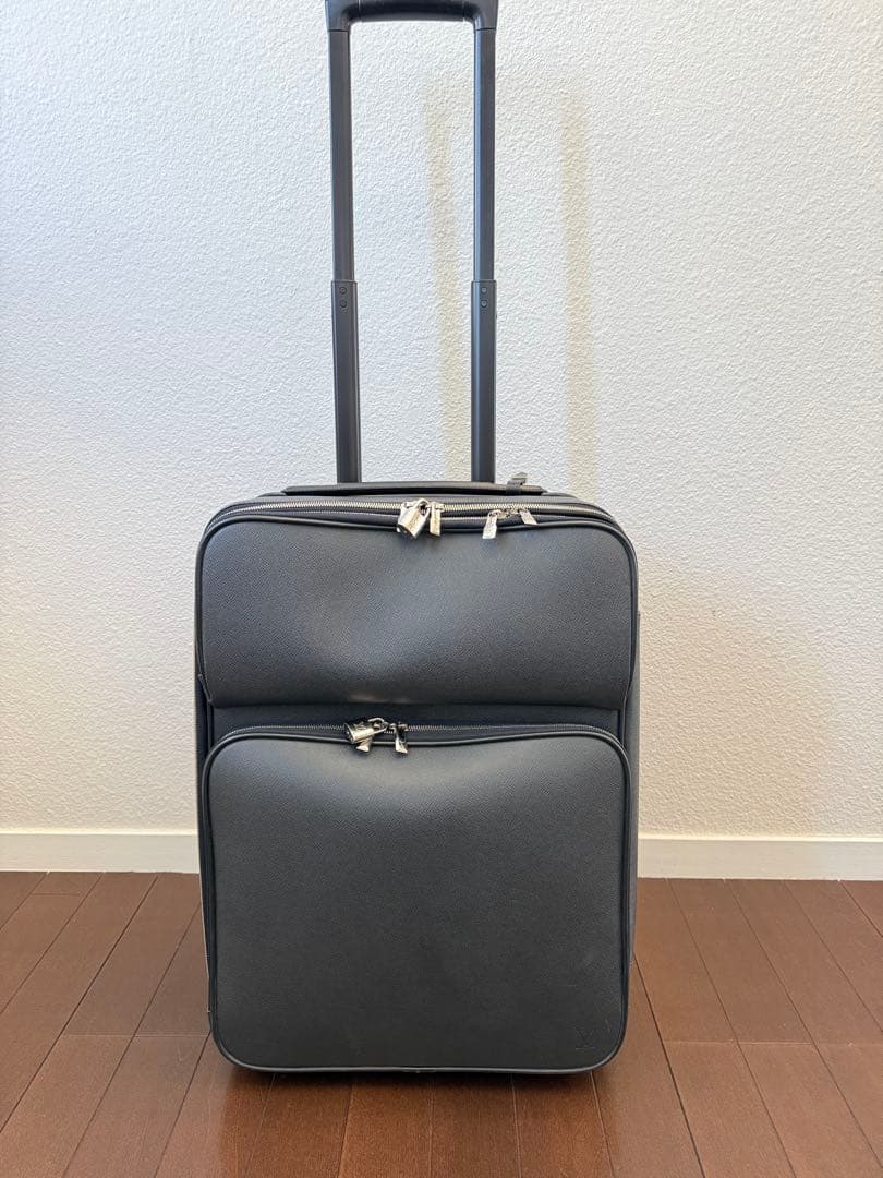 LOUIS VUITTON（ルイ・ヴィトン）キャリースーツケース