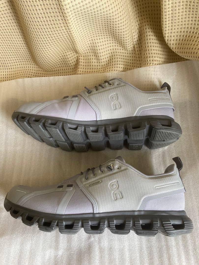 On Cloud6 Waterproof オン クラウド6 ウォータープルーフ