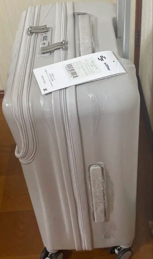 SIFFLER シフレ　新品未使用　中型　キャリーケース　60ℓ