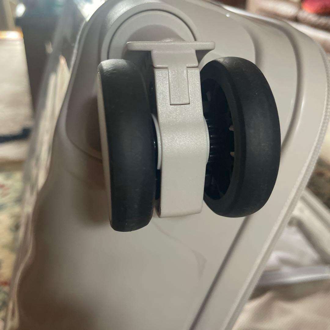 SIFFLER シフレ　新品未使用　中型　キャリーケース　60ℓ