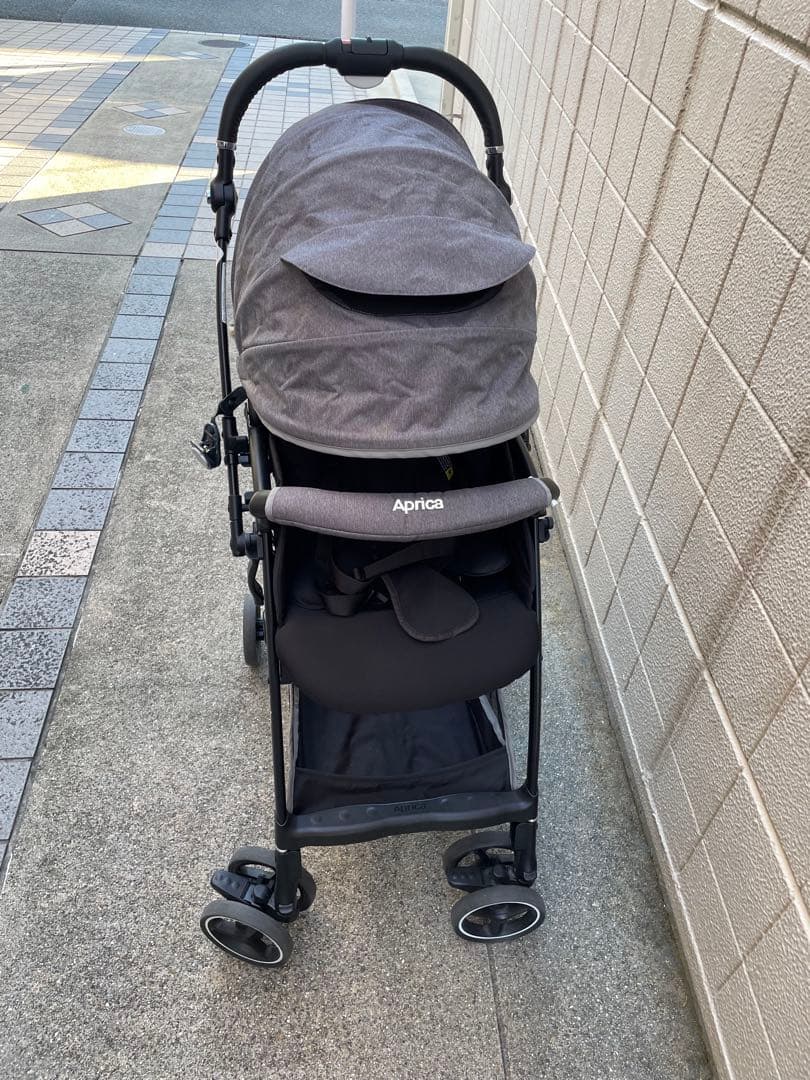 Aprica アップリカ　ベビーカー　ラクーナエアー　コンパクトAB 両対面式