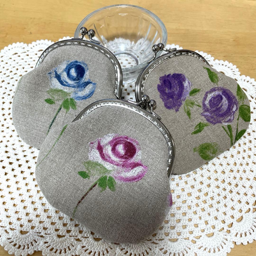 ◆専用ページ　すみれ刺繍タペストリーと がま口3点