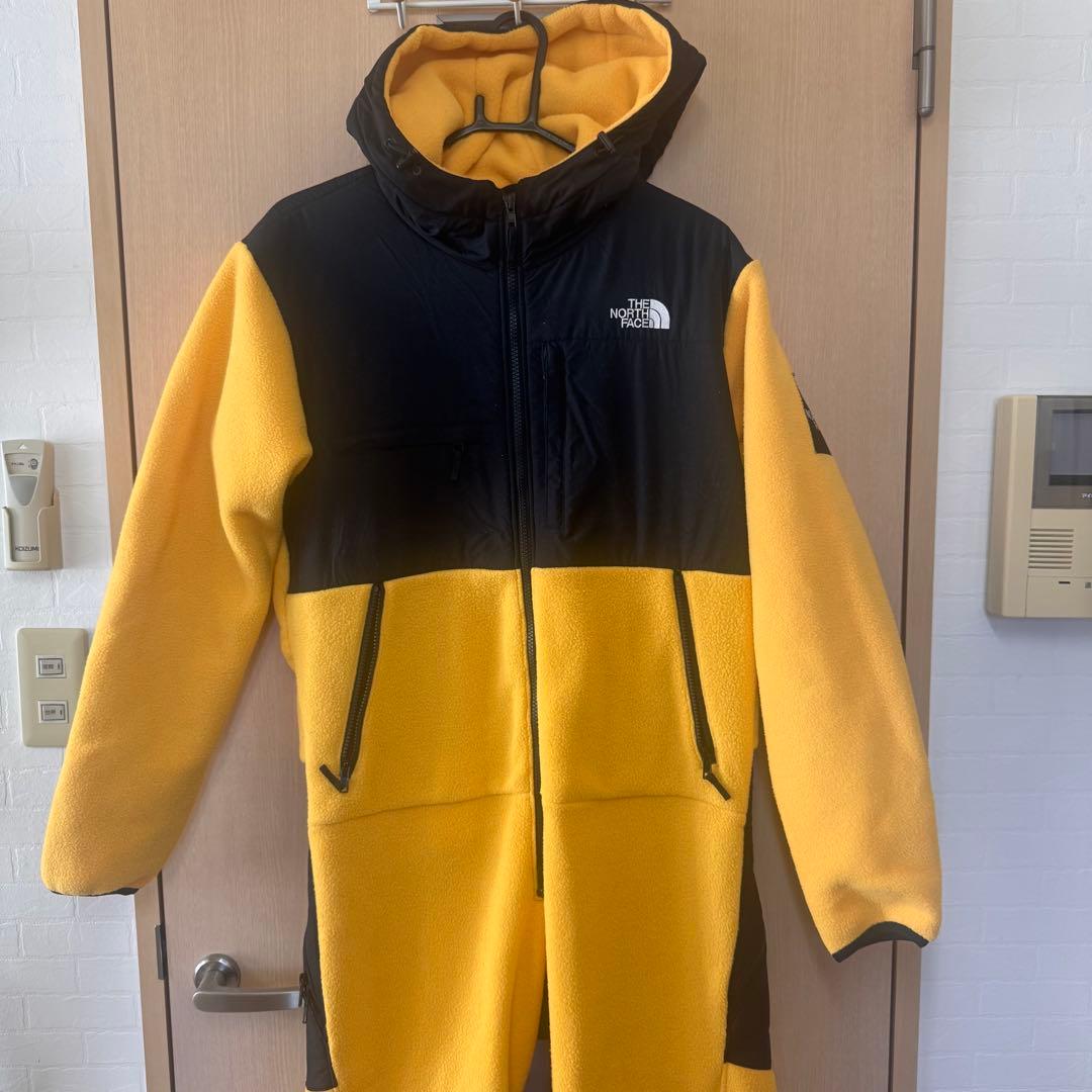 THE NORTH FACEフリース ジャンプスーツ（イエロー×ブラック）