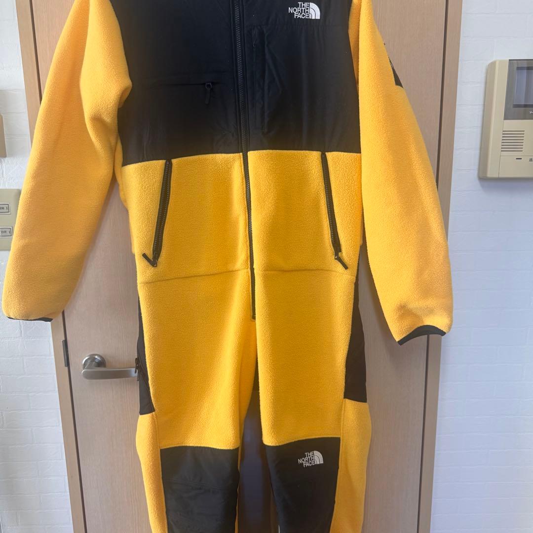 THE NORTH FACEフリース ジャンプスーツ（イエロー×ブラック）