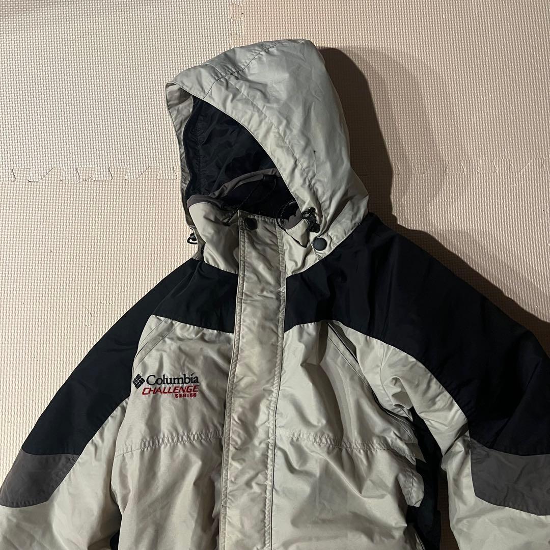 【極防寒！】Columbia マウンテンパーカー　ロゴ刺繍　ドローコード　L
