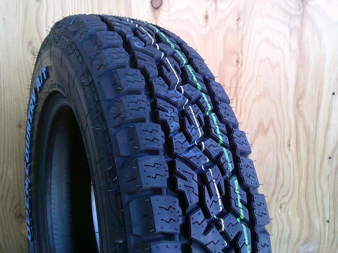 送料込☆TOYOオープンカントリーA/TⅢ☆165/80R14☆ホワイトレター☆