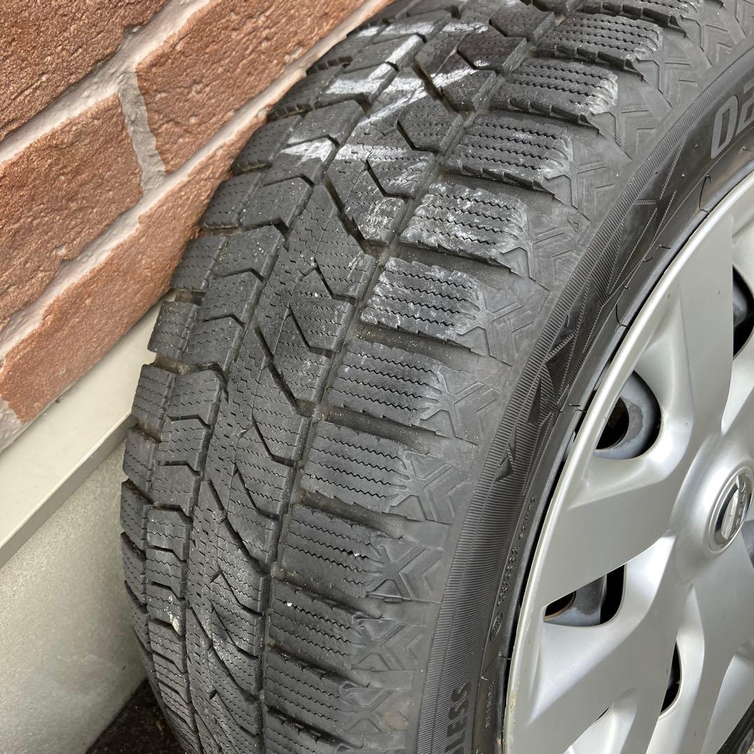 スタッドレスタイヤ　205/55 16インチ