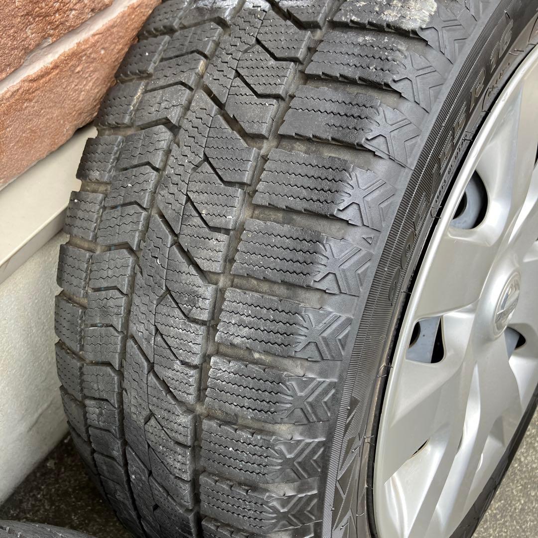 スタッドレスタイヤ　205/55 16インチ
