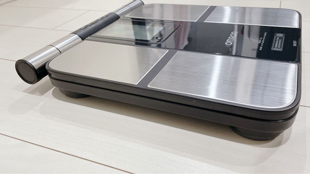 【オムロン】HBF-702T 体重体組成計 カラダスキャン OMRON ブラック