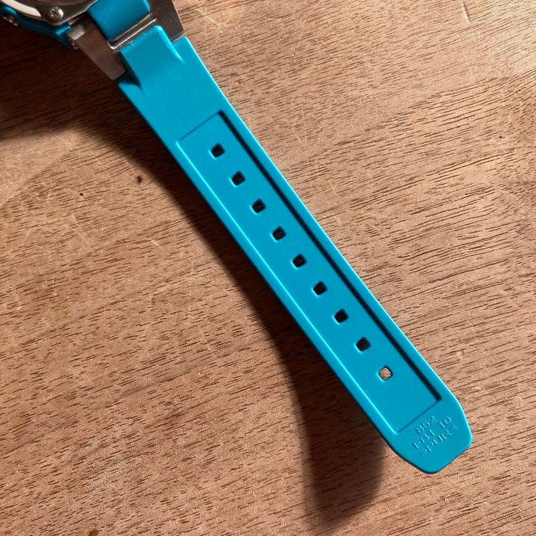 Baby-g 電波ソーラー　アナログ　三針 水色　ブルー　ホワイト　白　美品