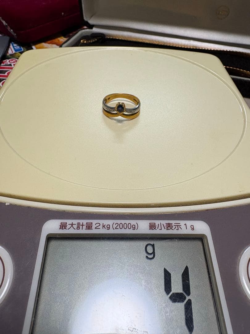 m*i様 サファイア とダイヤのツイストデザインリング