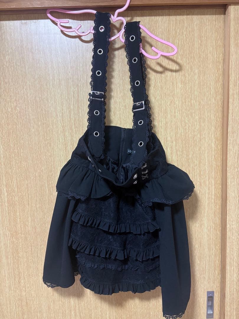 Dimmoire 夢纏うサスペンダースカート【Black】