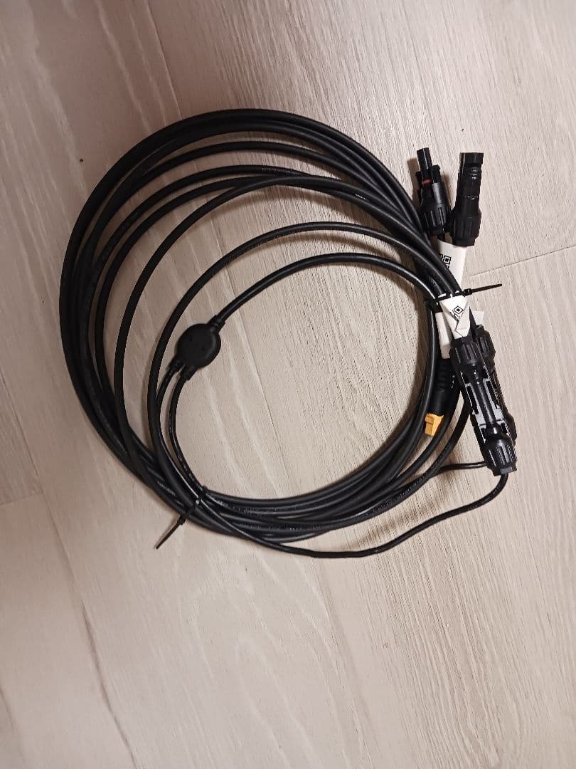 ANKER SOLIX　PS100 ソーラーパネル