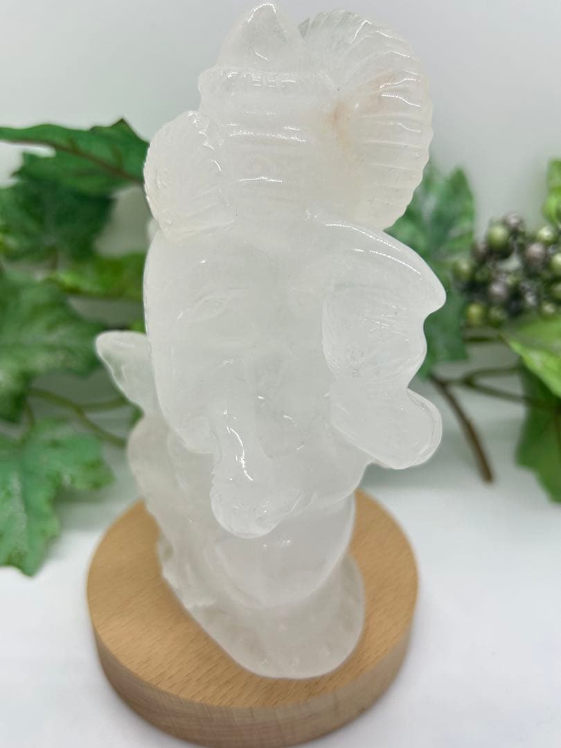 天然石ミルク水晶ガネーシャ置物　No.924