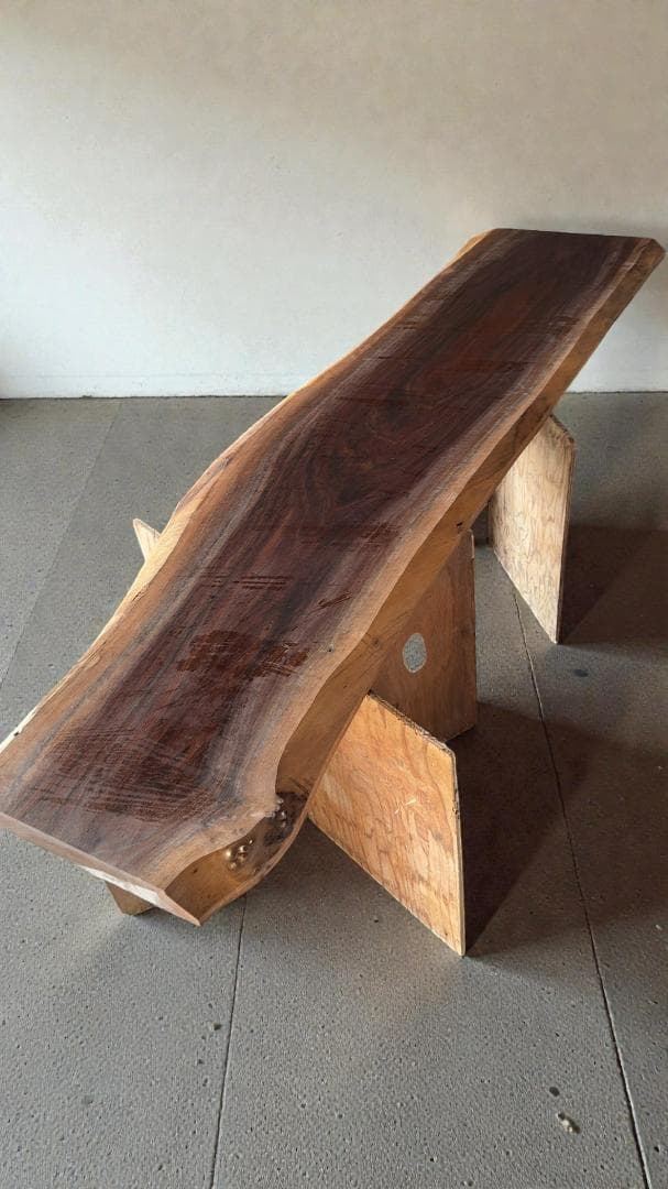 ウォールナット一枚板2200mm｜深みある色合いと力強い木目が美しい無垢天板