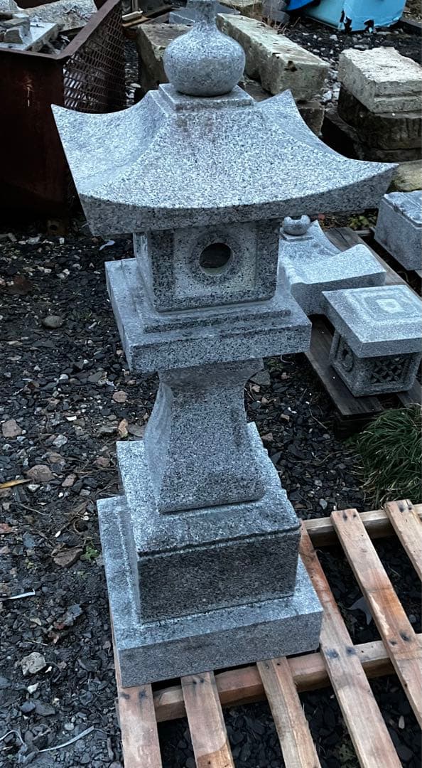 【一対】御影石灯籠 引き取り限定　全高約110cm｜分解済・運搬可