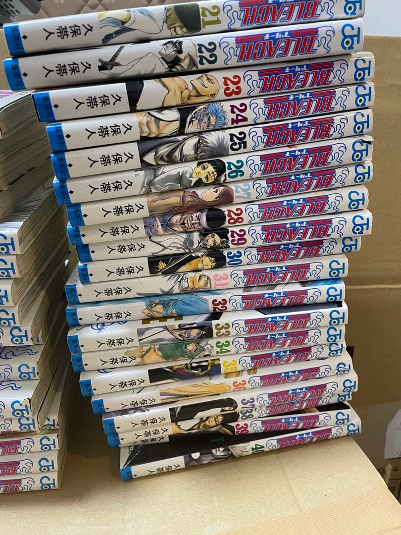 NARUTO 1-72巻、BLEACH 1-48巻【11巻無】119巻　まとめ売