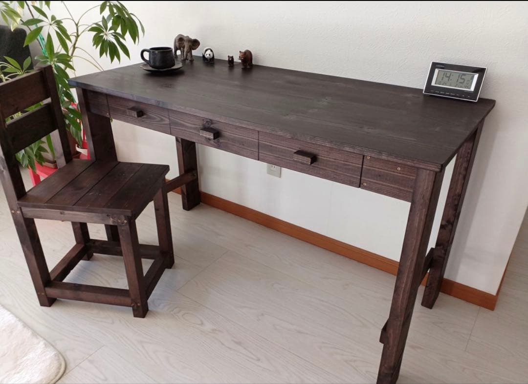 ハンドメイド　無垢デスク 机　引き出し付き(送料込み)