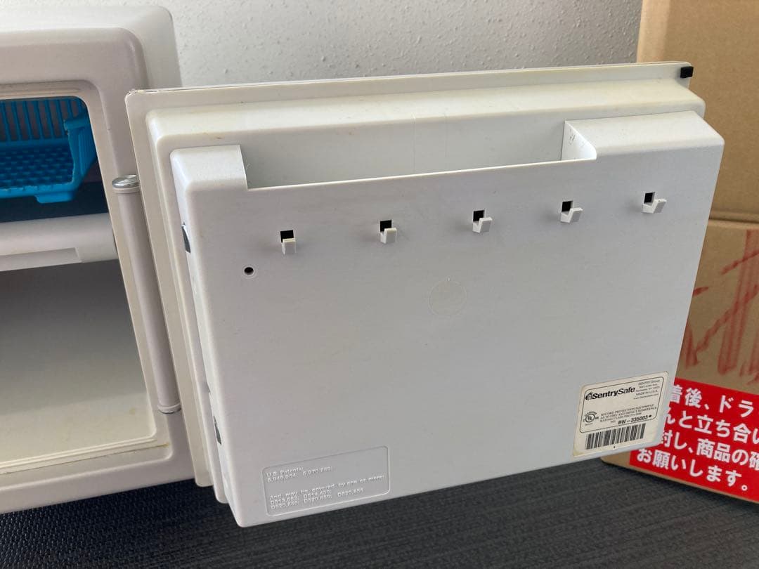Sentry Safe ファイアーセーフ テンキー式耐火金庫 SB0507