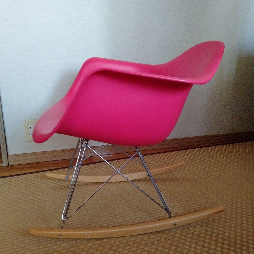 イームズチェア　ロッキングチェアー　ユラユラ揺れる椅子　シェル　木製　赤　北欧