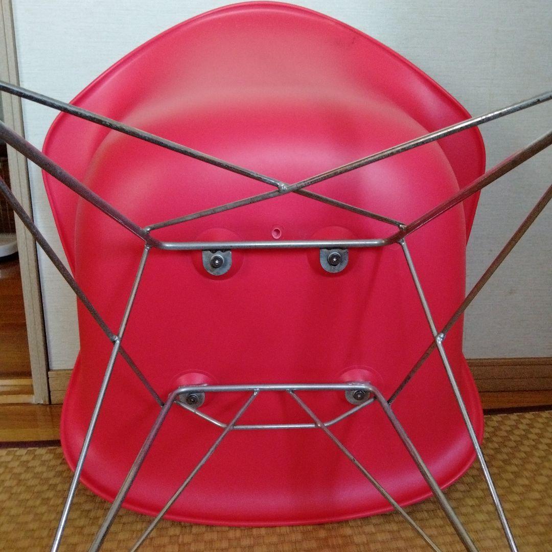 イームズチェア　ロッキングチェアー　ユラユラ揺れる椅子　シェル　木製　赤　北欧