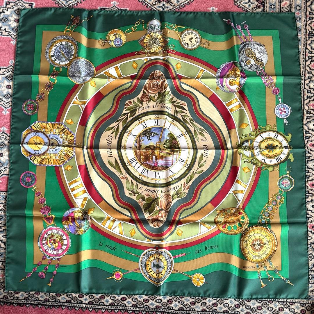 【HERMES エルメス】スカーフ カレ90 花の中で過ごす時間(箱付き)