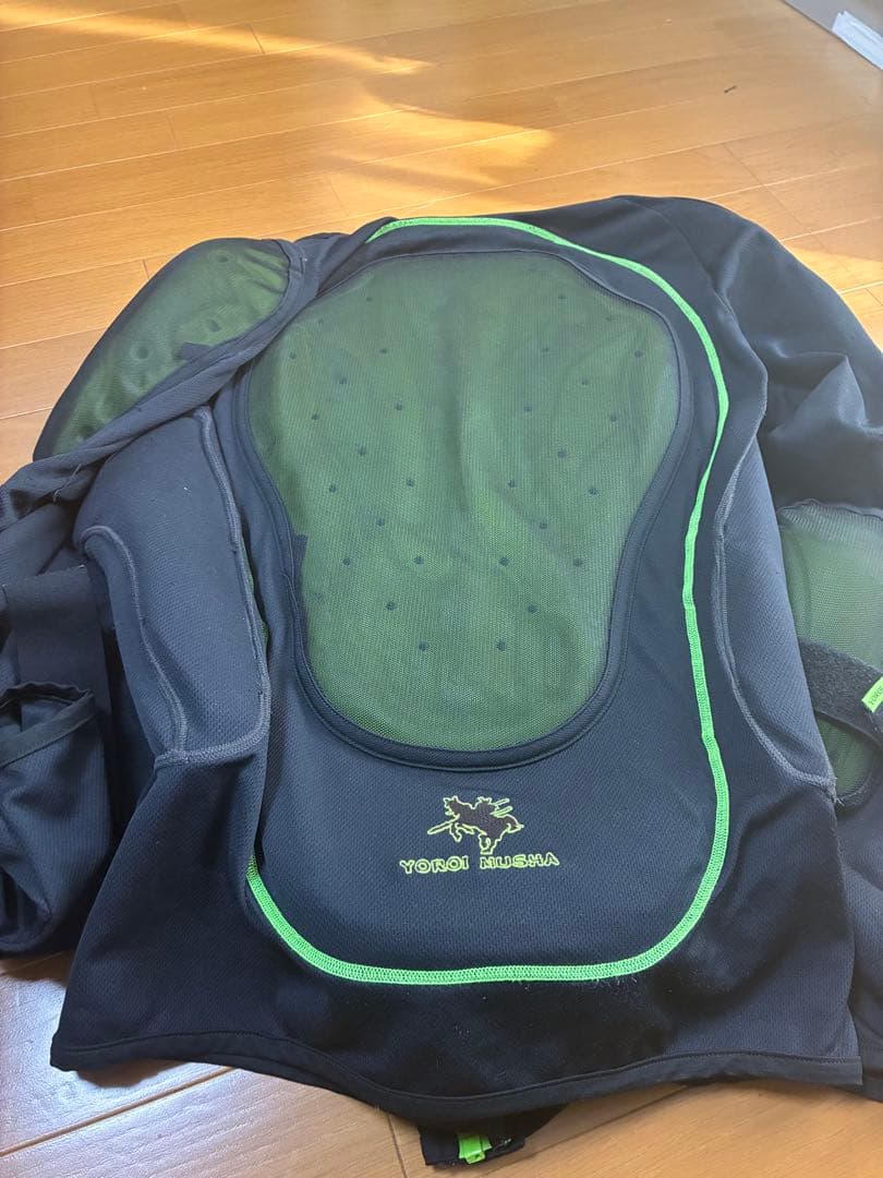 鎧武者　Lサイズ　YOROI プロテクター付きジャケット 黒/緑