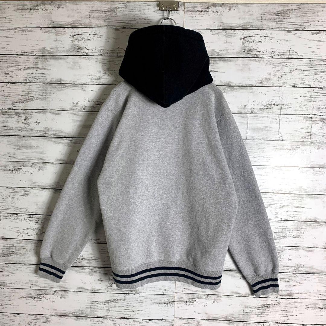 872【めっちゃレア】シュプリーム☆刺繍ロゴ入りパーカー　フードバイカラー