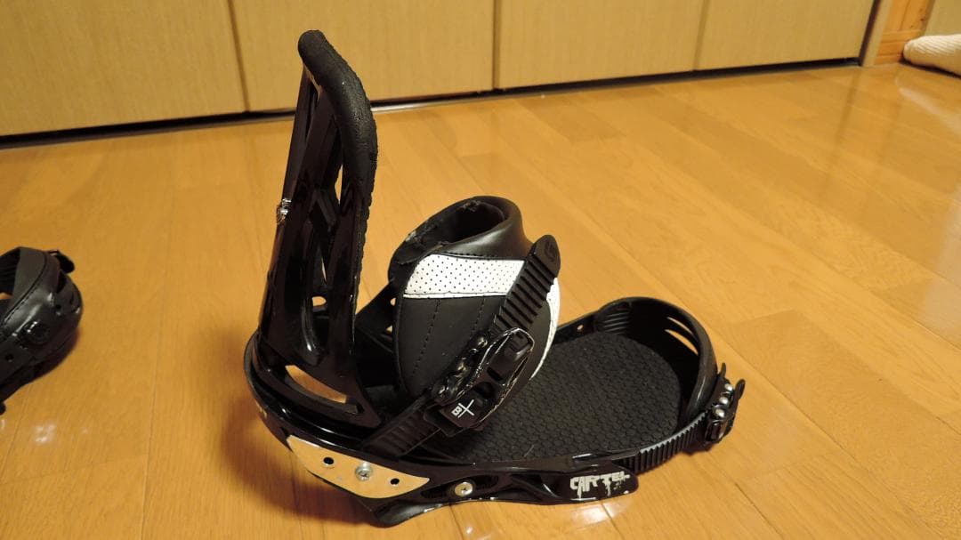 BURTON Cartel size:M　バートン ビンディング カーテル