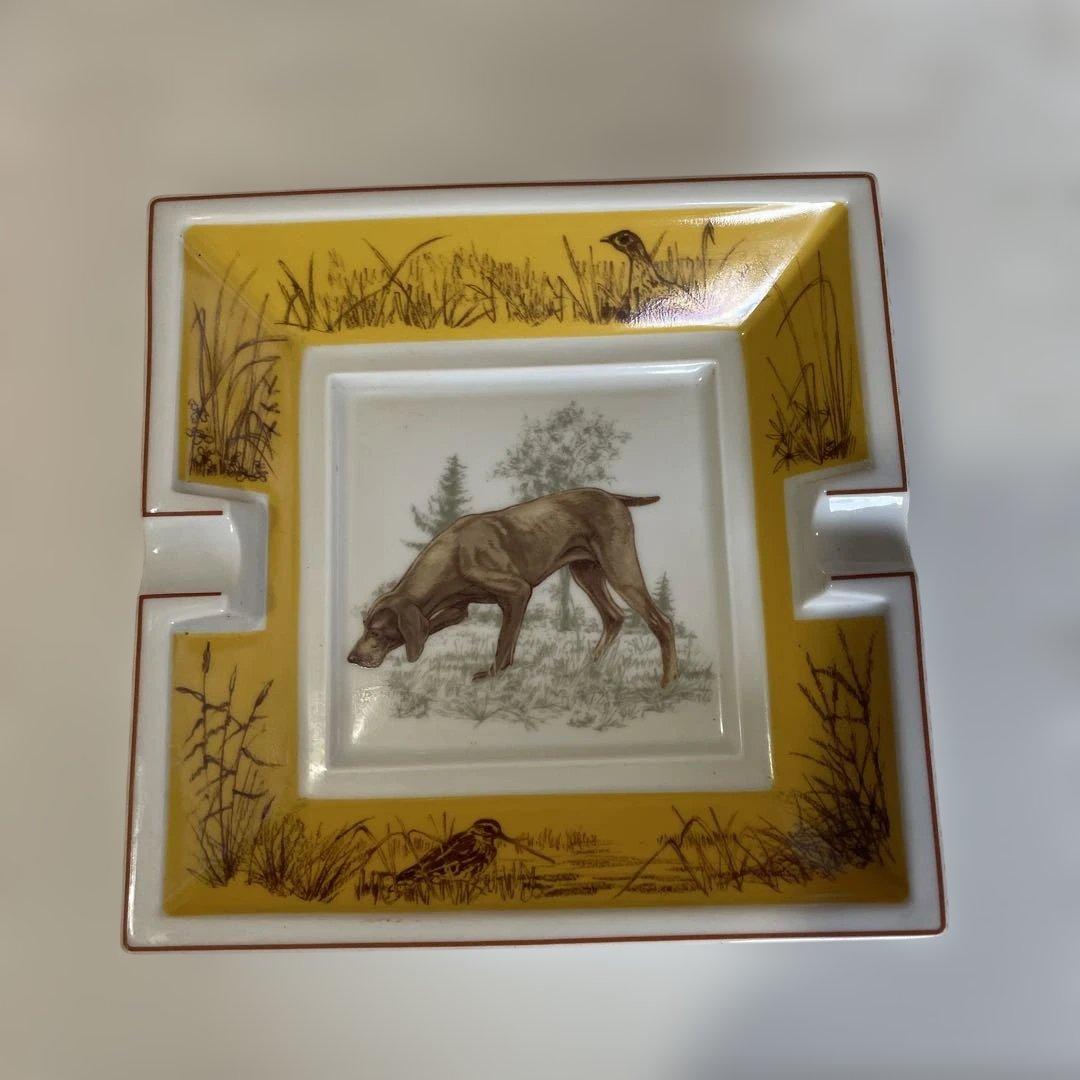 エルメス 陶器製灰皿 犬と鳥のデザイン