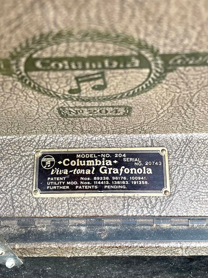 ポータブル蓄音機 　コロンビア204