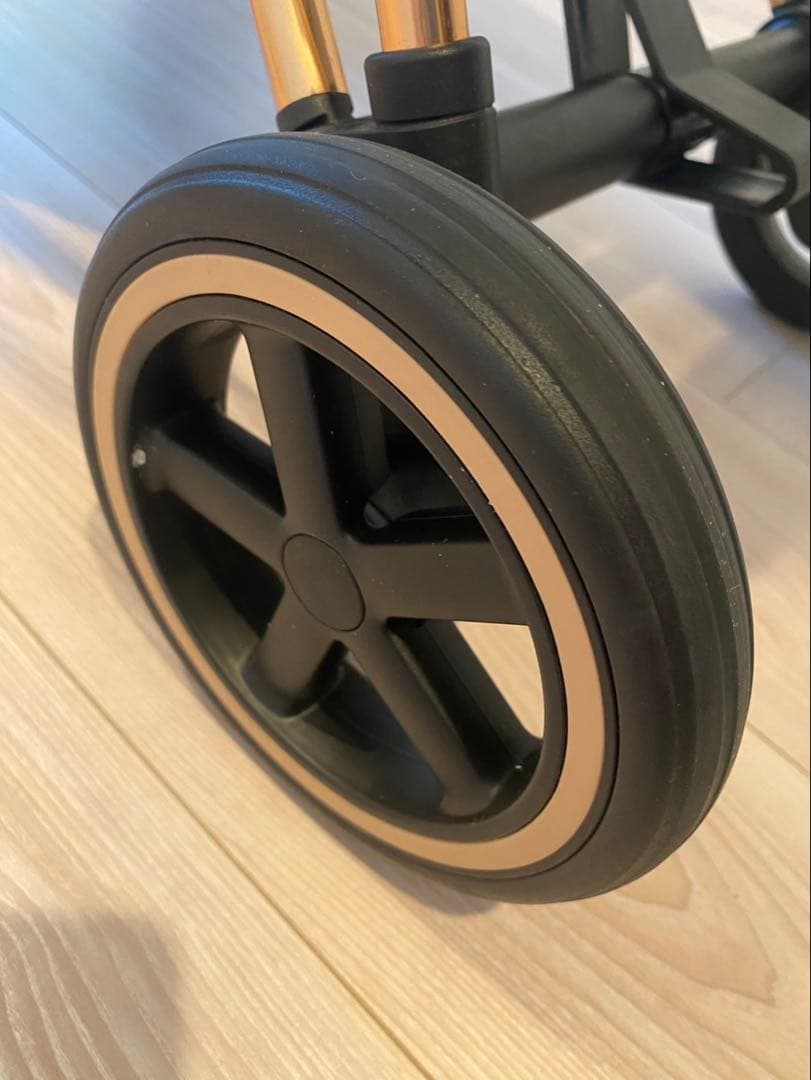 サイベックスミオス　ホワイトシートカバー ローズゴールドフレーム ベビーカー