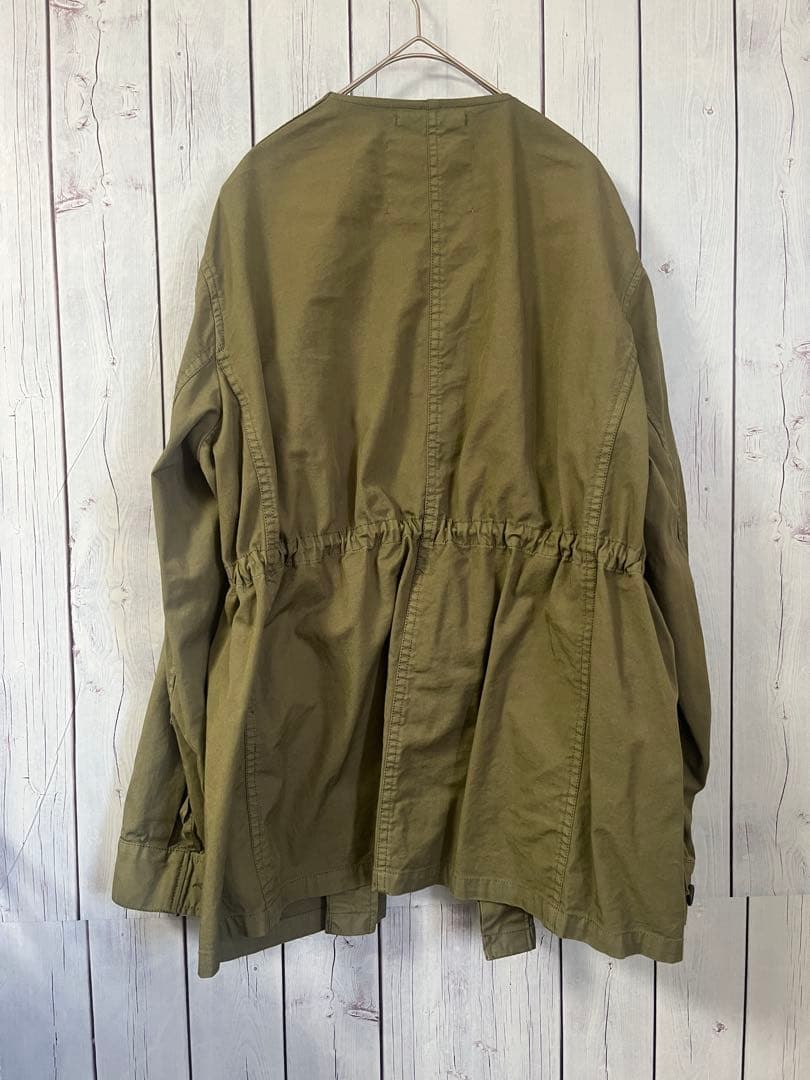 美品 ピュアルセシン ノーカラーミリタリーブルゾン フリー カーキ pual
