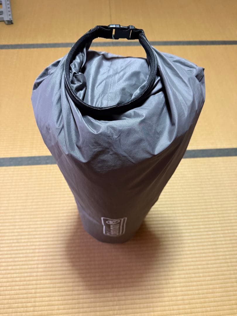 Coleman シングルサイズ インフレーターマット 自動膨張、厚み10cm